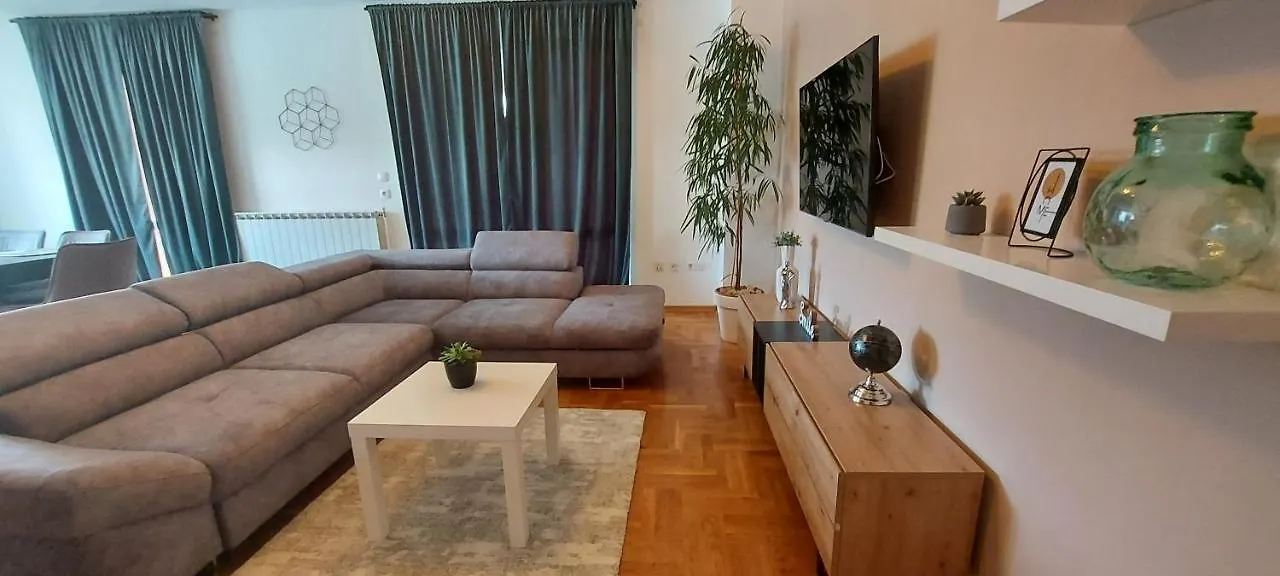 Apartments Tomic 0*, Biograd Na Moru
