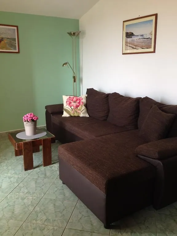 Apartments Tomic Biograd Na Moru