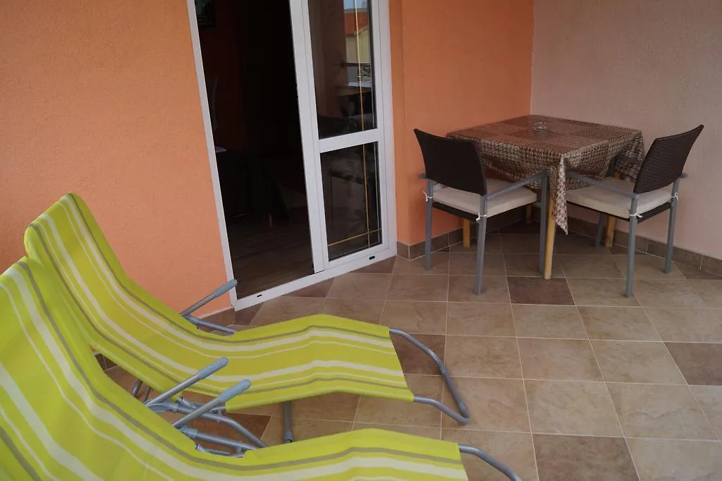 Apartments Tomic