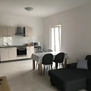 Apartman Urem, Biograd Na Moru